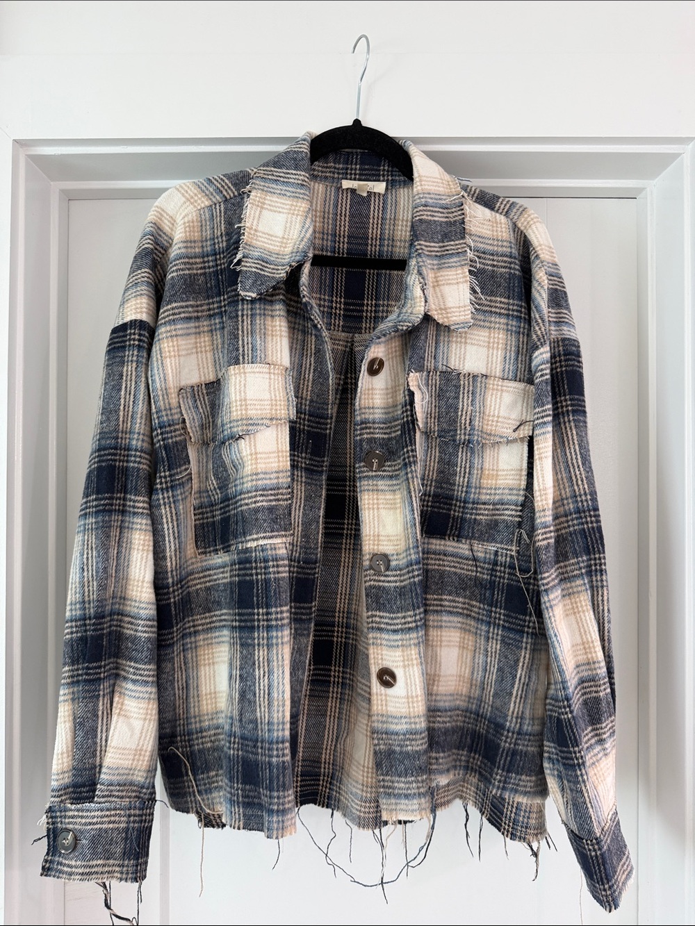 LA MIEL Navy and Cream Plaid Button-Up Shacket